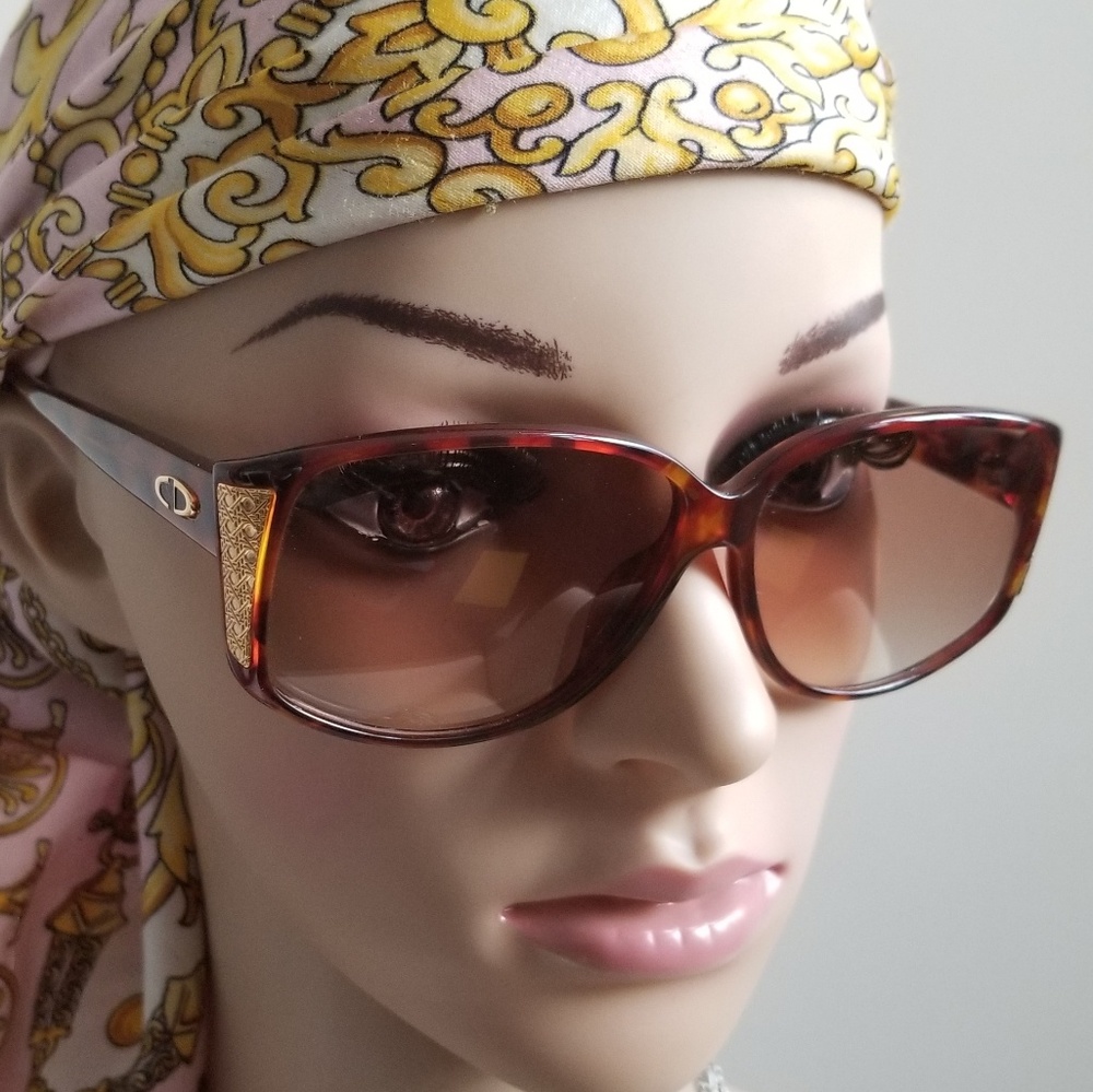 CHRISTIAN DIOR VINTAGE SUNGLASSES